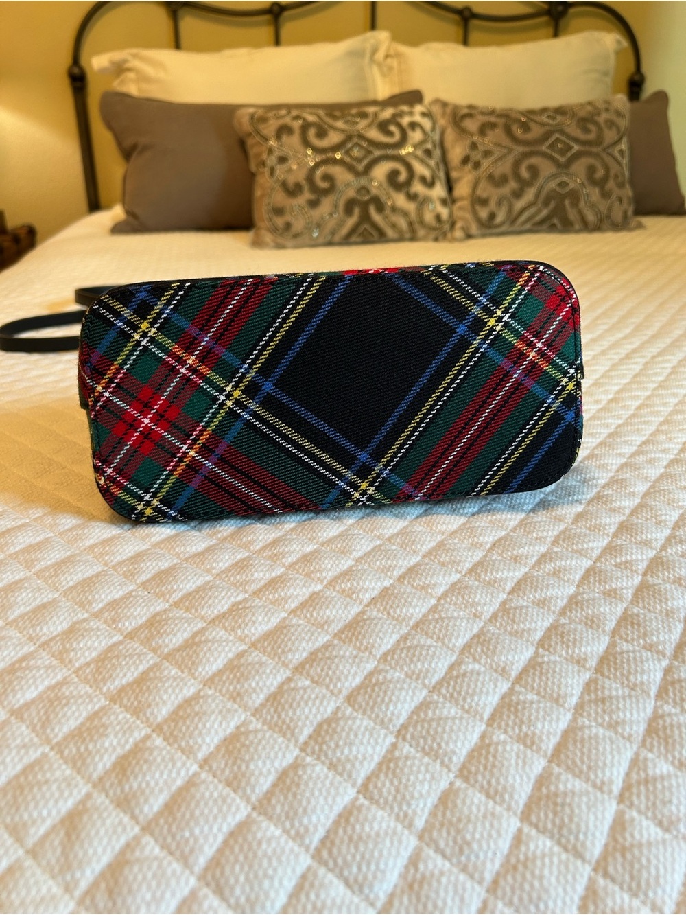 Dooney & Bourke Shoulder Bag in Plaid Fabric and Black Leather Accents - Picture 4 of 10